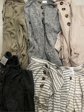 Lou Lou & Company- Neutral Baby Top and bottom sets Bundle of 6